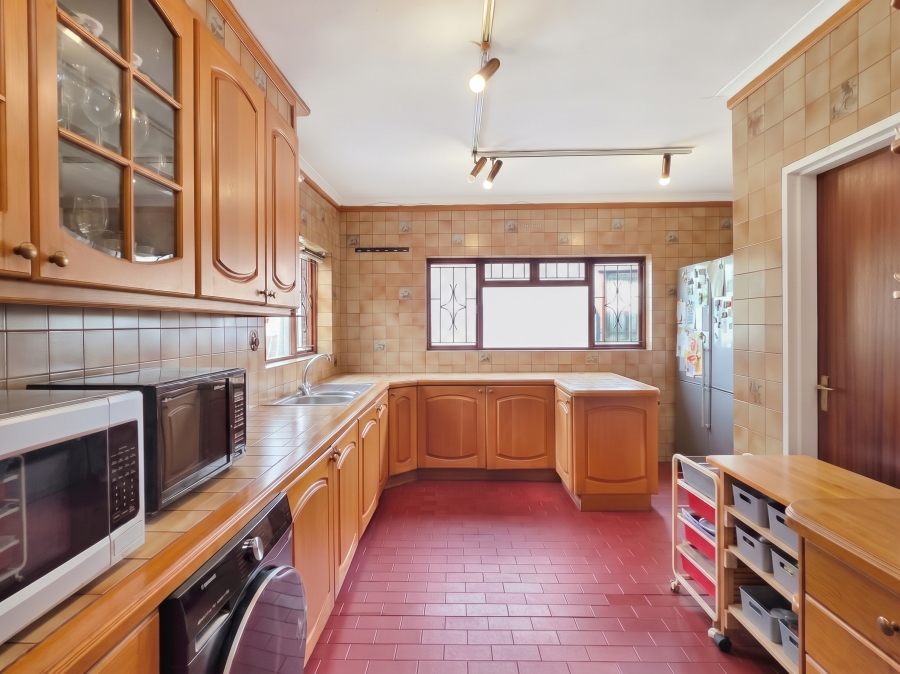 3 Bedroom Property for Sale in Constantia Western Cape